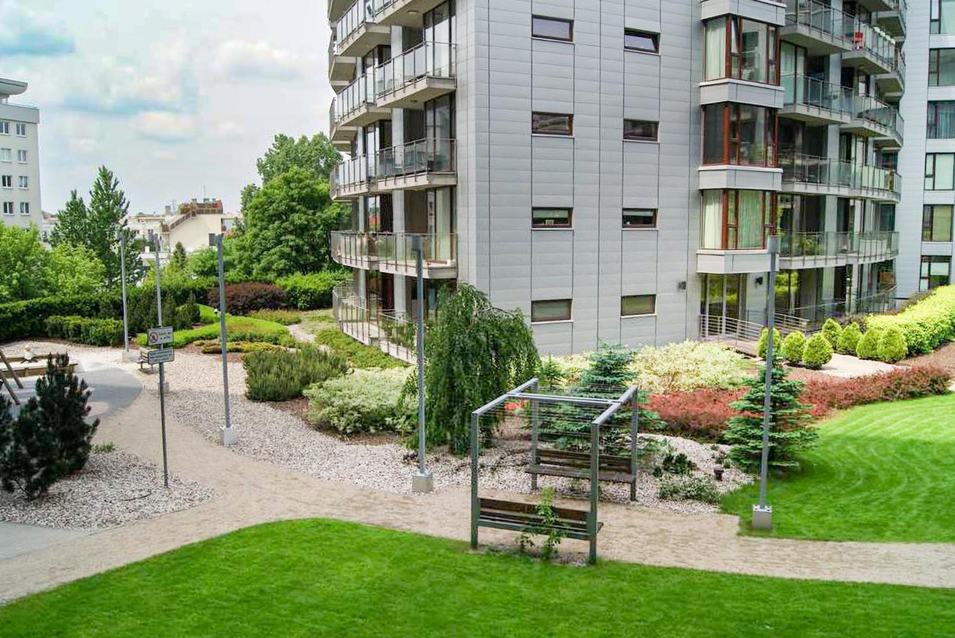 Triton Apartments Warschau Exterior foto